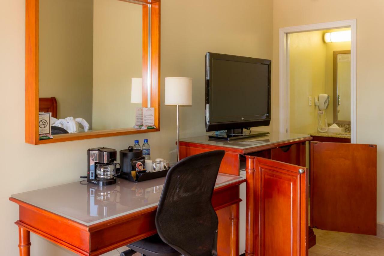 סן איגנאסיו Rolson Hotel מראה חיצוני תמונה